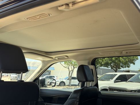Certified 2023 Ford Expedition XLT RWD image 11