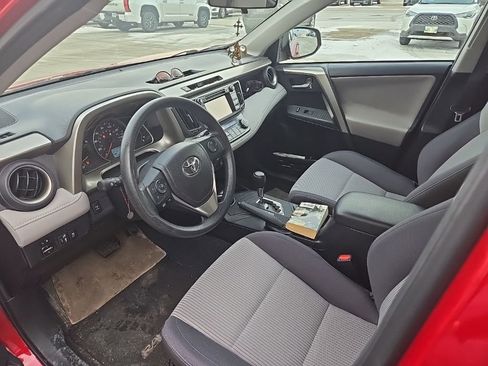Used 2015 Toyota RAV4 XLE image 12