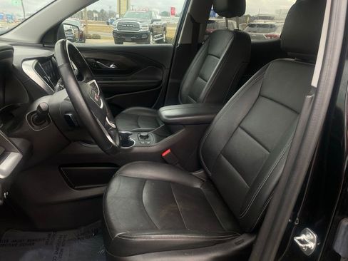 Used 2024 GMC Terrain SLT image 21