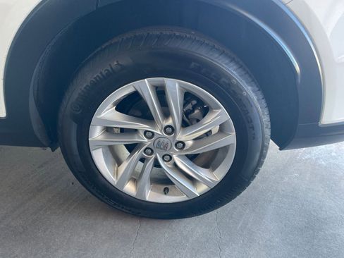 Used 2025 Buick Envista Preferred image 29