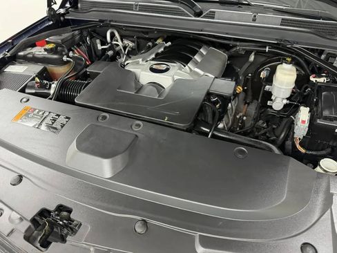 Used 2019 Cadillac Escalade Luxury RWD image 50