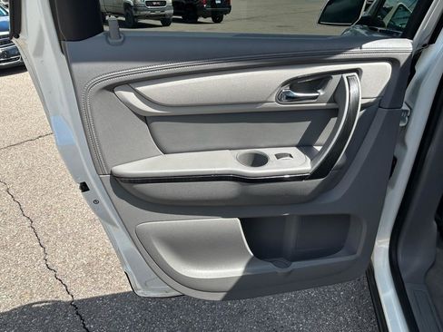 Used 2015 Chevrolet Traverse LTZ AWD/4WD image 15