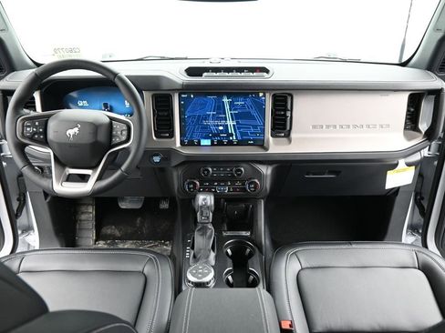 New 2026 Ford Bronco Outer Banks w/ Sasquatch Package image 21