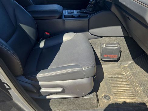 Used 2024 Toyota Land Cruiser image 22