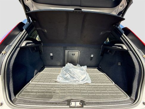 Used 2023 Volvo XC40 Recharge Ultimate w/ Protection Package Premier image 28