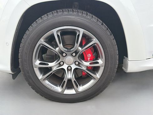 Used 2018 Jeep Grand Cherokee SRT w/ Trailer Tow Group IV AWD/4WD image 43