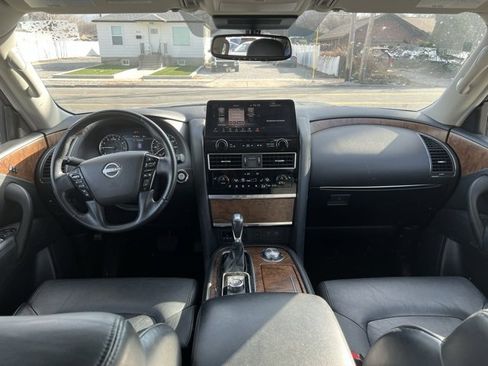 Used 2024 Nissan Armada SL image 5
