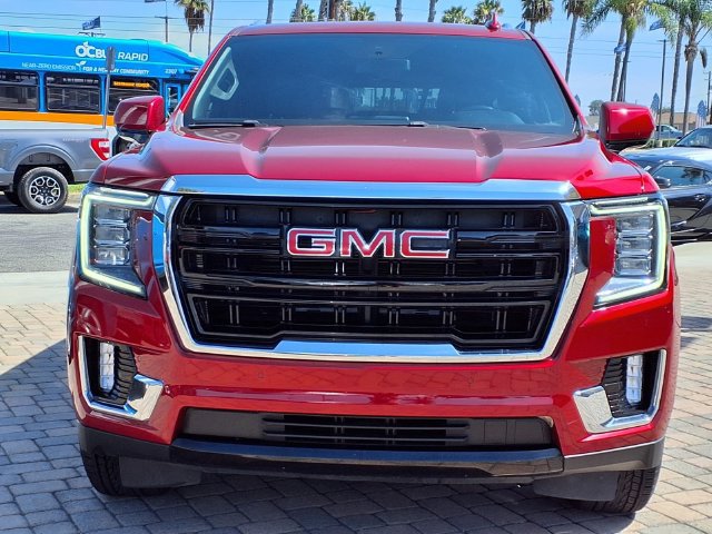 Used 2022 GMC Yukon XL SLE AWD/4WD image 2