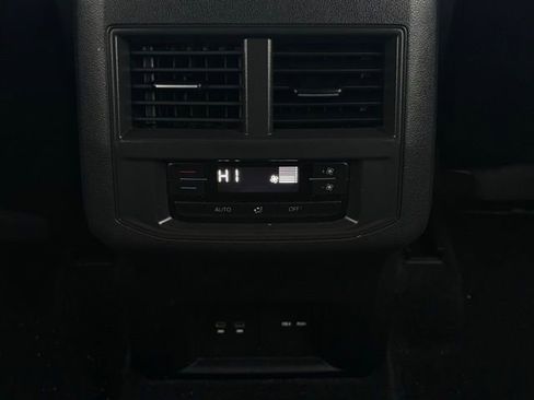 Used 2022 Volkswagen Atlas SE image 21