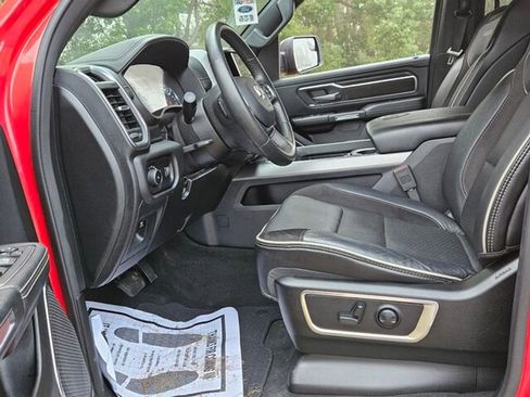 Used 2024 RAM 1500 Laramie image 6