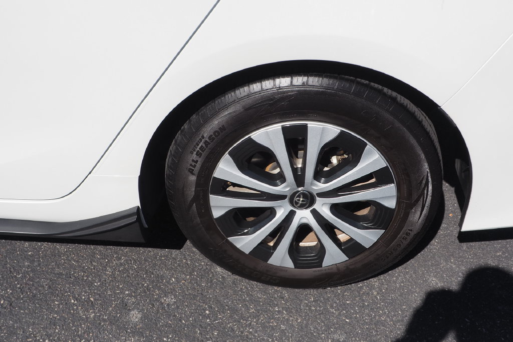 Used 2022 Toyota Prius Prime XLE FWD image 9