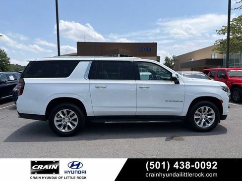Used 2023 Chevrolet Suburban Premier AWD/4WD image 1