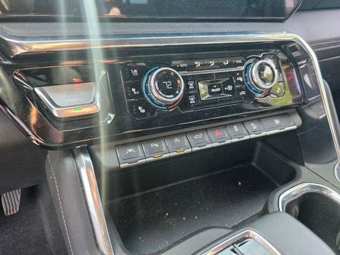 Used 2024 GMC Sierra 1500 Denali w/ Technology Package AWD/4WD image 23