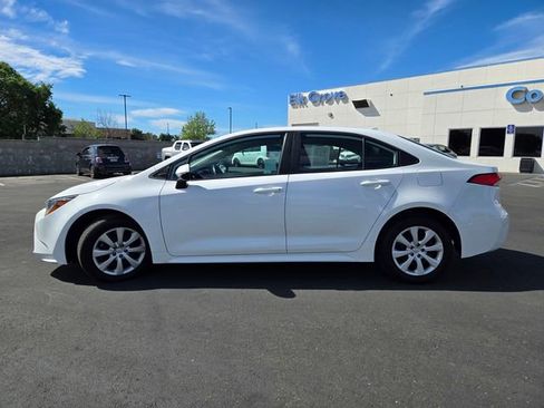Used 2024 Toyota Corolla LE image 7