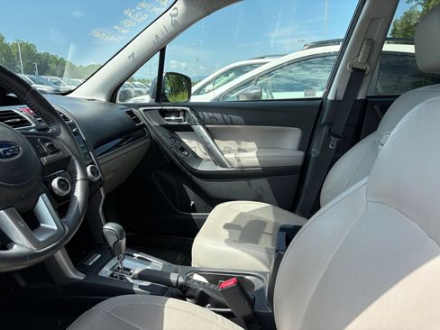 Used 2017 Subaru Forester 2.5i Limited w/ Popular Package #1 AWD/4WD image 8