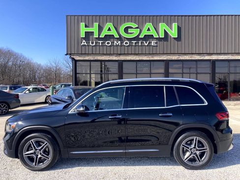 Used 2022 Mercedes-Benz GLB 250 4MATIC image 1