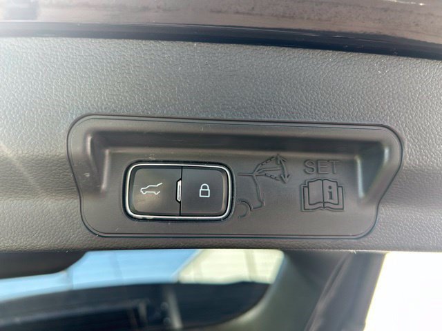 Used 2023 Ford Explorer XLT w/ Equipment Group 202A AWD/4WD image 48
