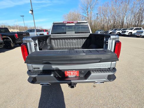 New 2026 GMC Sierra 1500 Denali image 9