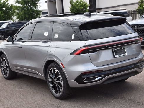 New 2026 Lincoln Nautilus Reserve AWD/4WD image 16