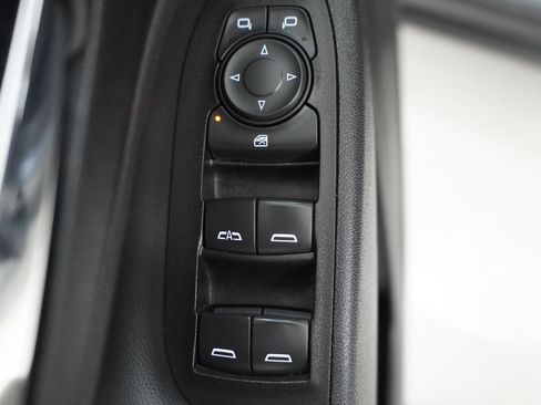 Used 2022 Chevrolet Equinox LT FWD image 9