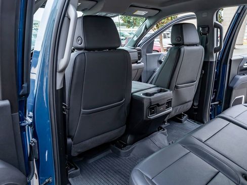 Used 2025 Chevrolet Silverado 2500 LT image 33