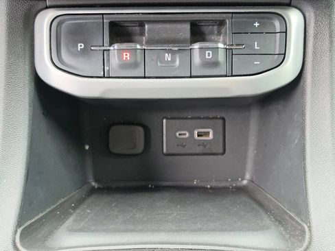 Used 2023 GMC Acadia SLE w/ Driver Convenience Package AWD/4WD image 25