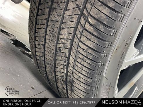 Used 2025 Toyota Crown Signia w/ Advanced Technology Package image 14