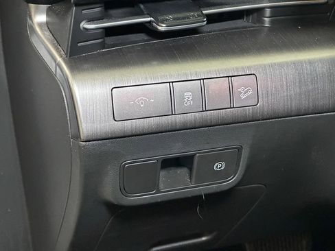 Used 2025 Hyundai Kona SEL image 22