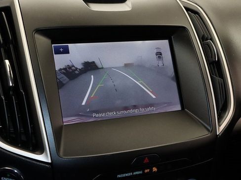 Used 2020 Ford Edge SEL w/ Convenience Package image 18