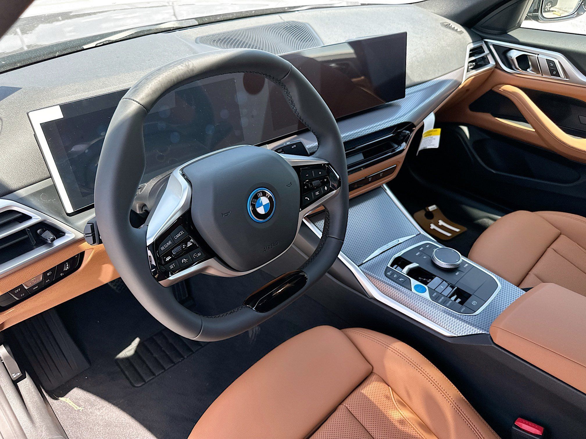 Certified 2025 BMW i4 eDrive40 w/ Parking Assistance Package RWD image 9
