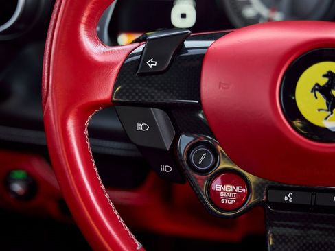 Used 2021 Ferrari F8 Tributo image 45