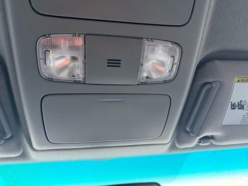 Used 2015 Toyota Tacoma Base w/ TRD Sport Package image 16