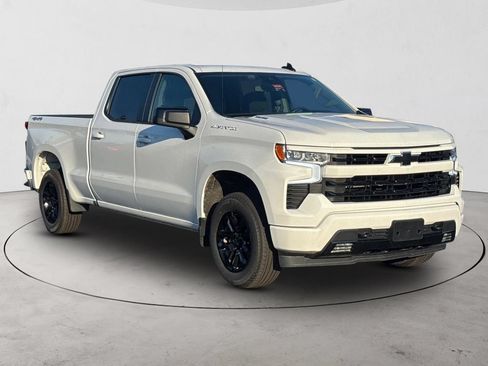 Certified 2025 Chevrolet Silverado 1500 RST AWD/4WD image 3