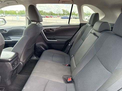Certified 2025 Toyota RAV4 LE FWD image 24