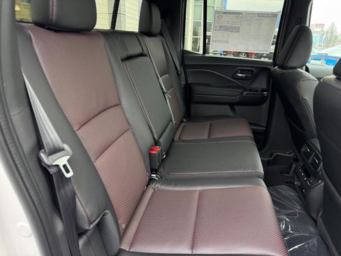 New 2026 Honda Ridgeline Black Edition image 10