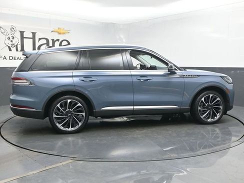 Used 2025 Lincoln Aviator Reserve w/ Equipment Group 201A AWD/4WD image 39