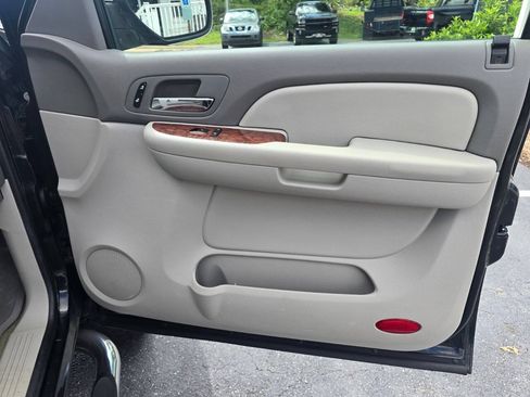 Used 2008 Chevrolet Silverado 2500 LTZ w/ Safety Package AWD/4WD image 18