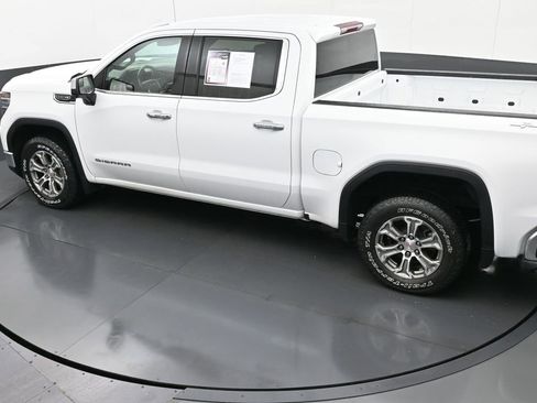 Used 2023 GMC Sierra 1500 SLT image 39