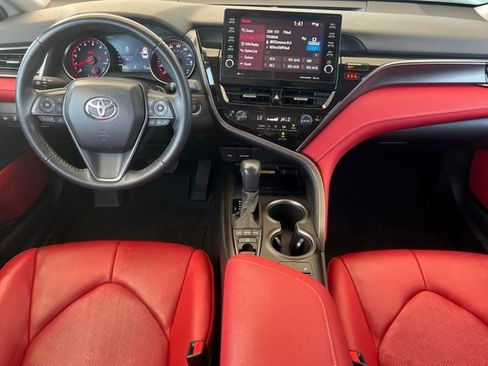 Used 2022 Toyota Camry XSE FWD image 16