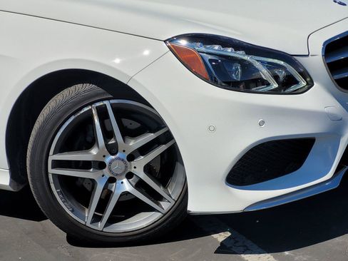 Used 2016 Mercedes-Benz E 350 Sedan image 5