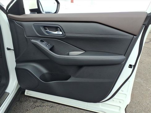 Certified 2023 Nissan Rogue SL image 10