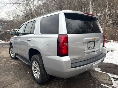 Used 2019 Chevrolet Tahoe LT w/ Luxury Package image 5