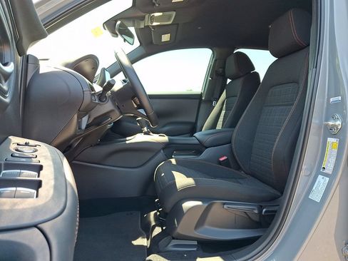 Used 2025 Honda HR-V Sport image 13