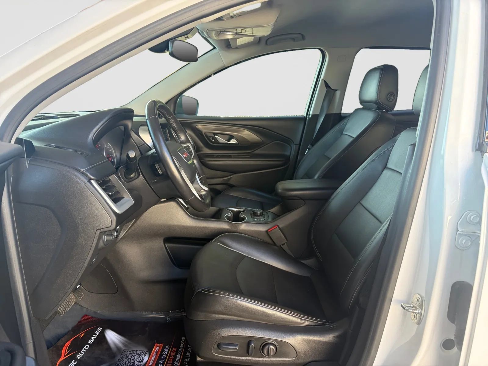 Used 2022 GMC Terrain SLT w/ LPO, Floor Liner Package AWD/4WD image 12