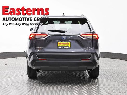 Used 2023 Toyota RAV4 LE AWD/4WD image 6
