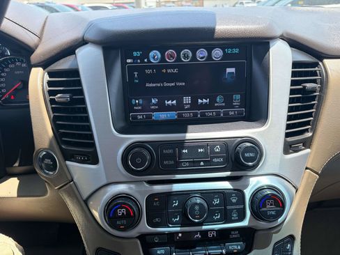 Used 2019 GMC Yukon XL SLT w/ Premium Edition RWD image 20
