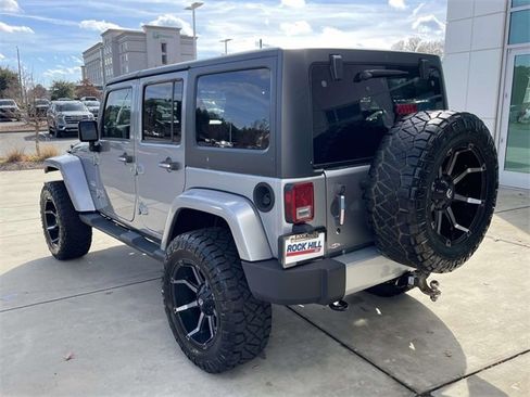 Used 2014 Jeep Wrangler Unlimited Sahara w/ Max Tow Package image 9