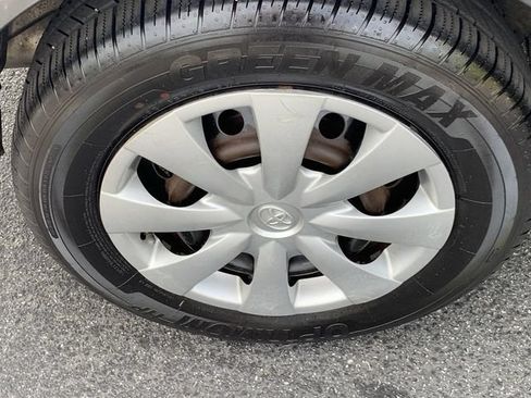 Used 2011 Toyota Corolla LE FWD image 30