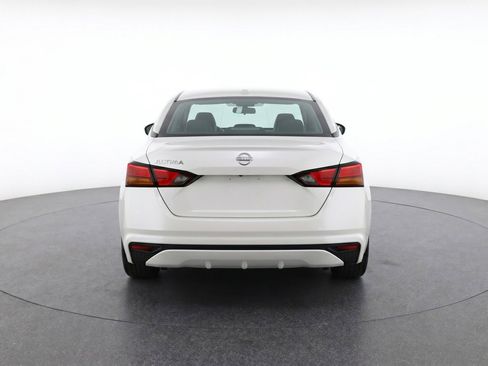 Used 2025 Nissan Altima 2.5 SV FWD image 7