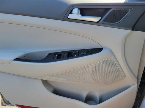 Used 2021 Hyundai Tucson SEL image 15
